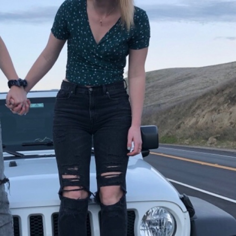 Brandy Melville Green Wrap Top